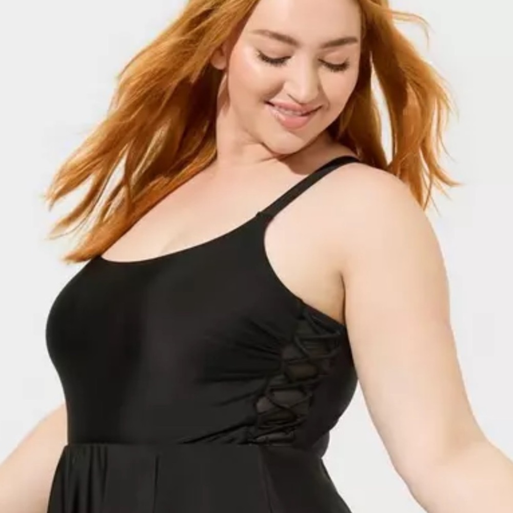 New without tag! Torrid sz 5 Short Lattice Side Bathing Swim Suit Dress 5X